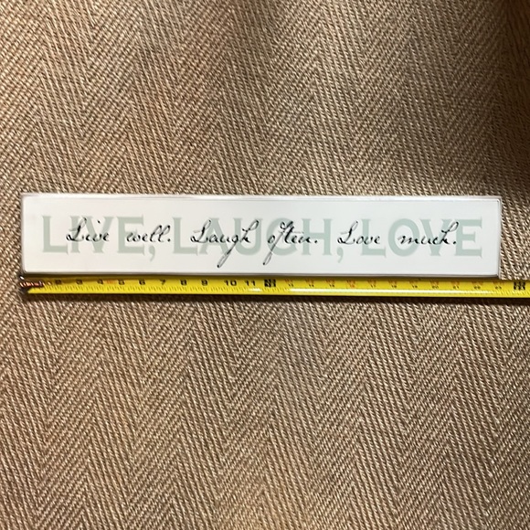 Live Well Sign - Picture 4 of 5